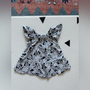 GAP X Disney Collab|Baby girl Gray tiered ruffle  Dress in Minnie mouse print•